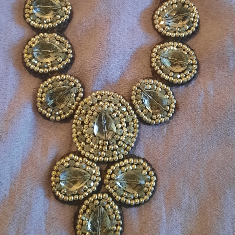 Statement necklace